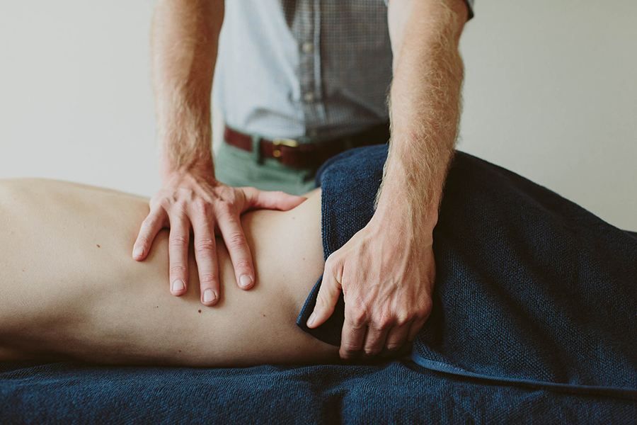 Geelong Osteopath provides effective relief for back pain.